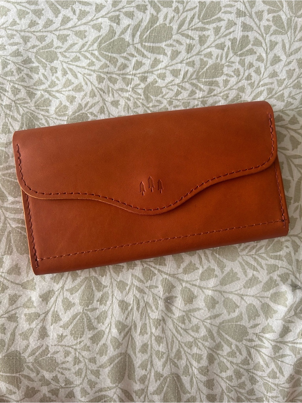 Portland Leather Large Bozeman Classic Wallet Clutch in Cognac Brown